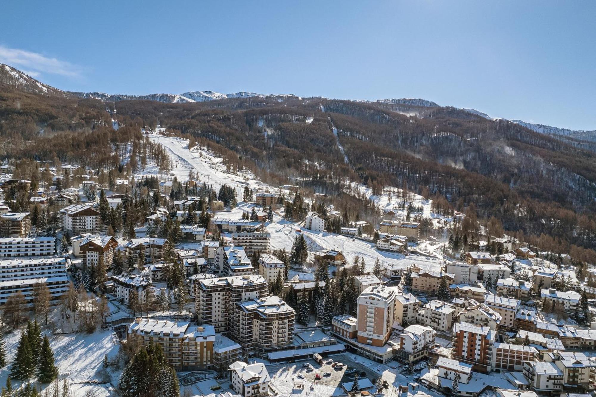 Studio Clotes Ski In - Ski Out - Happy Rentals Oulx Exterior foto